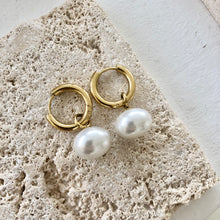 Load image into Gallery viewer, Boucles d&#39;oreilles Camille
