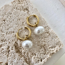 Load image into Gallery viewer, Boucles d&#39;oreilles Camille
